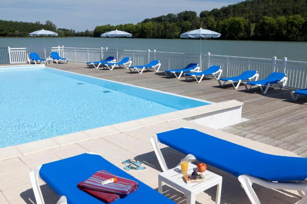 Residence Pierre & Vacances Le Hameau Du Lac Marciac Buitenkant foto