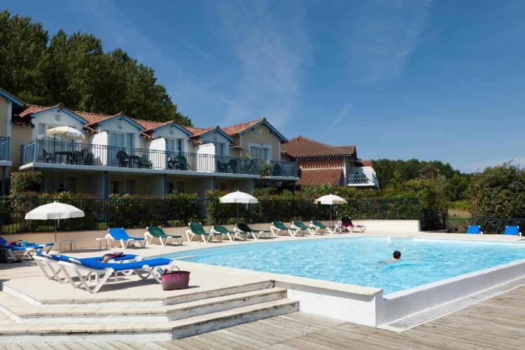 Residence Pierre & Vacances Le Hameau Du Lac Marciac Buitenkant foto
